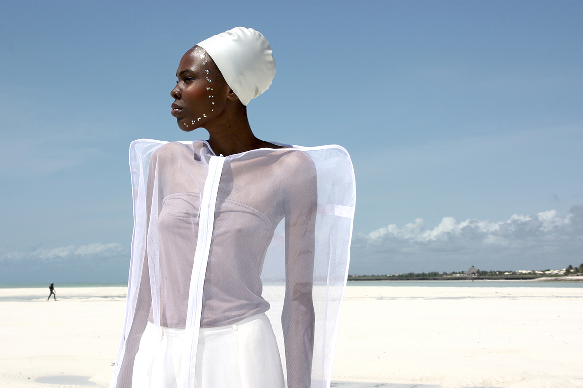 Mostra di moda e fotografia: Santafrika di Sant'Era a Radio Trastevere Gallery