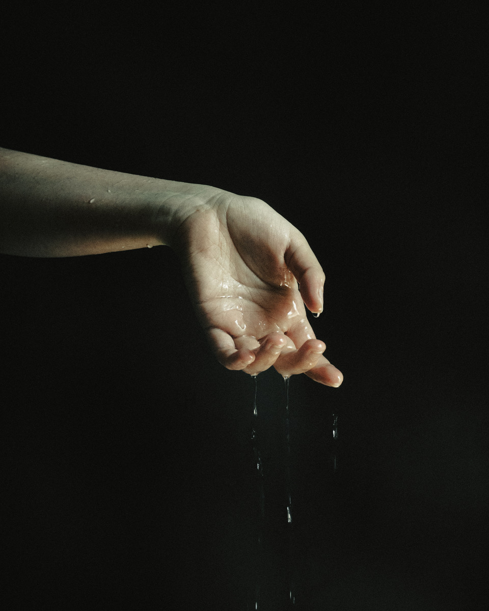 Galleria Le#242;n celebra il primo anniversario con la mostra collettiva CORPUS